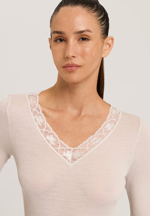 LACE23 Shirt